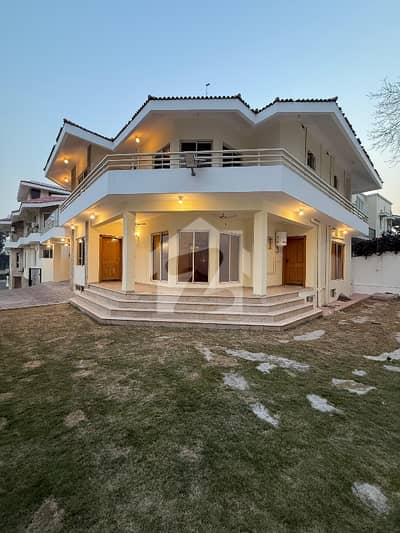 Beautiful House For Rent In F-8