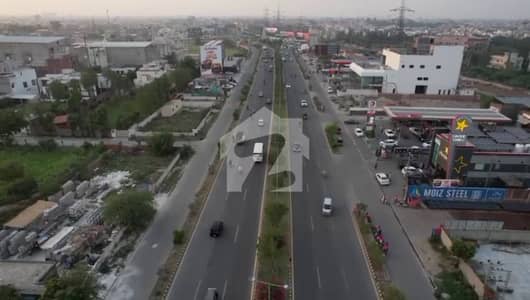 پائن ایونیو لاہور میں 4 کنال کمرشل پلاٹ 10.0 ارب میں برائے فروخت۔