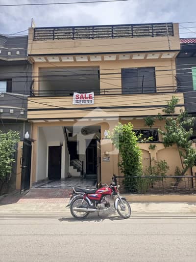 Spacious House Is Available For sale In Ideal Location Of Soan Garden