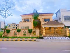 1 kanal Brand new House for rent on prime location