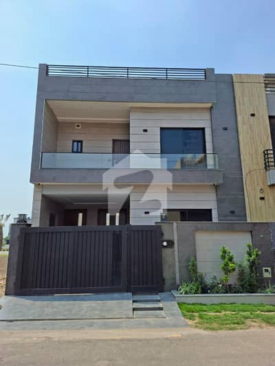 5 Marla Brand New Modern Design Lavish House For Sale In Park View City Lahore | For Discounted Price And Original Pictures Download The App "Signature Lands".