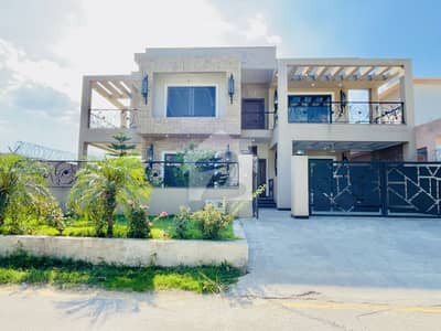 1 Kanal Luxury House For Sale In B-17, Multi Gardens, Islamabad