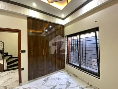 10 Marla House is Available For Rent In Royal Orchard Multan