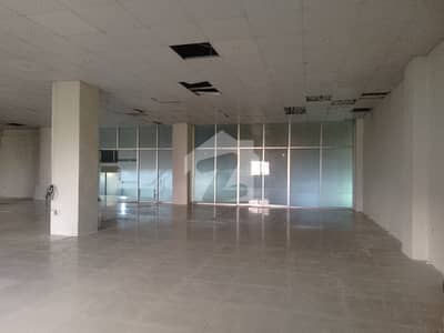 مین بلیوارڈ گلبرگ گلبرگ,لاہور میں 6 کنال Studio دفتر 30.0 لاکھ میں کرایہ پر دستیاب ہے۔