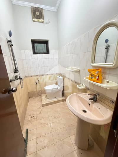 3 Marla Dubble Storey Full House For Rent ( Near Decent School ) 3 Marla Dubble Storey Full House For Rent ( Near Decent School )
