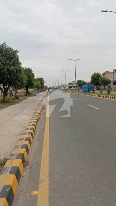 ڈی ایچ اے 9 ٹاؤن ۔ بلاک ڈی ڈی ایچ اے 9 ٹاؤن,ڈیفنس (ڈی ایچ اے),لاہور میں 5 مرلہ رہائشی پلاٹ 1.45 کروڑ میں برائے فروخت۔