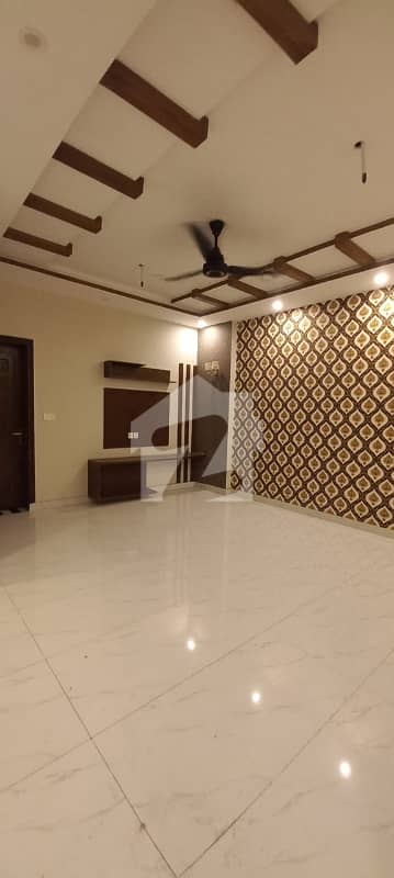 10 Marla Upper Portion Available In Architects Society Near By UCP University And Shoukat Khanam