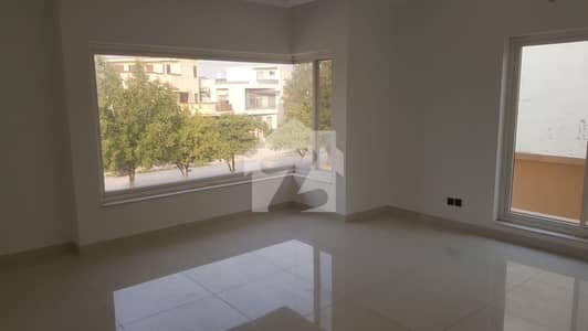 ای ۔ 11 اسلام آباد میں 7 کمروں کا 1 کنال مکان 17.0 کروڑ میں برائے فروخت۔