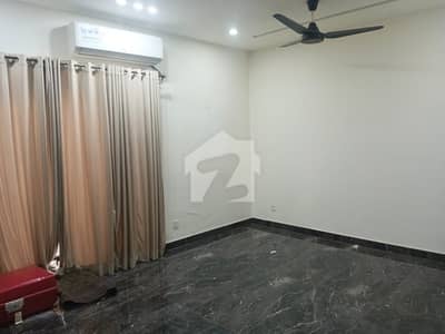 ڈی ۔ 12 اسلام آباد میں 4 کمروں کا 10 مرلہ مکان 4.0 لاکھ میں کرایہ پر دستیاب ہے۔