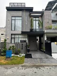 Stylish 5 Marla Contemporary Home For Sale In DHA 9 Town Lahore
