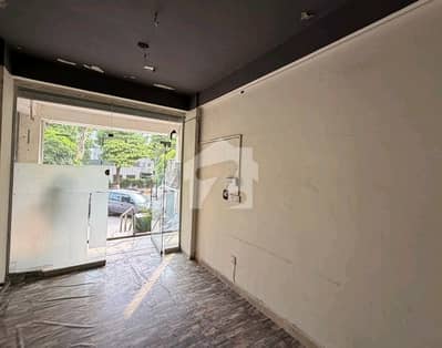 جی ۔ 11 مرکز جی ۔ 11,اسلام آباد میں 1 مرلہ Studio دکان 3.2 کروڑ میں برائے فروخت۔