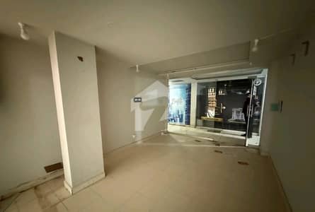 جی ۔ 11 مرکز جی ۔ 11,اسلام آباد میں 1 مرلہ Studio دکان 3.2 کروڑ میں برائے فروخت۔