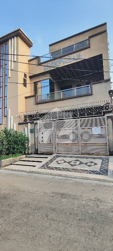 8 Marla House With Modern Elevation Available For Sale In Rehman Garden Phase 4 Canal Road Jallo Lahore