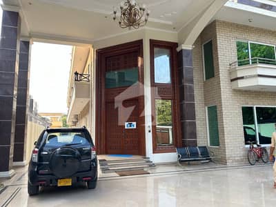 Luxurious Build House For Sale At F8