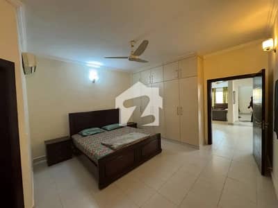 235 Sq Yd Villa For Sale Precinct-31, Bahria Town Karachi Near Sports City Villas | 3 Bedrooms, Drawing, Dining, Closed Italian Kitchen & TV Lounge | Amenities Nearby | 15 Min Drive From Main Gate. 235 Sq Yd Villa For Sale Precinct-31, Bahria Town Karachi Near Sports City Villas | 3 Bedrooms, Drawing, Dining, Closed Italian Kitchen & TV Lounge | Amenities Nearby | 15 Min Drive From Main Gate.