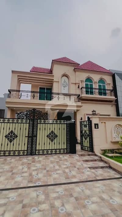 10 Marla House For Rent B-Block, Near Fountain