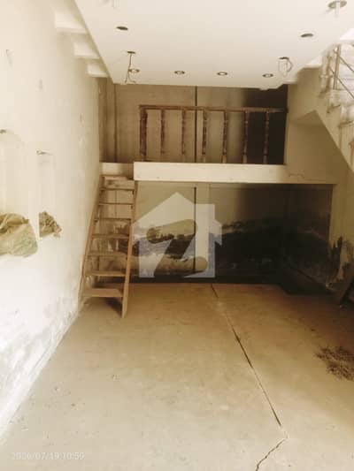 جوہر ٹاؤن لاہور میں 2 مرلہ Studio عمارت 1.2 کروڑ میں برائے فروخت۔