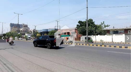 ایف سی سی گلبرگ 4,گلبرگ,لاہور میں 8 کنال کمرشل پلاٹ 13.0 ارب میں برائے فروخت۔