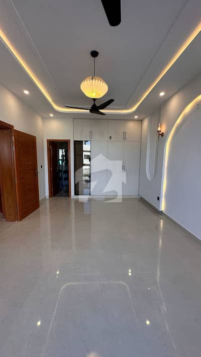 **LUXURY LIVING HOUSE UPPER PORTION FOR RENT IN D-12 (CDA SECTOR ISLAMABAD )**