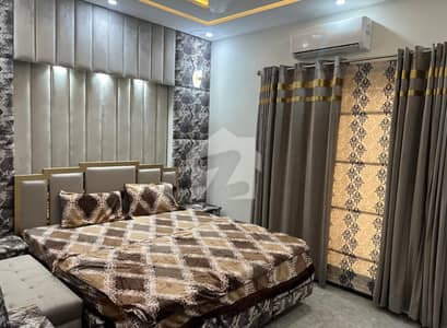 5 MARLA BEAUTIFUL FULLY FURNISHED NEW HOUSE FOR RENT IN BB BLOCK SECTOR D BAHRIA TOWN LAHORE