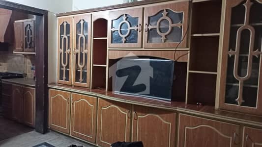 مصطفیٰ ٹاؤن لاہور میں 2 کمروں کا 4 مرلہ بالائی پورشن 35.0 ہزار میں کرایہ پر دستیاب ہے۔