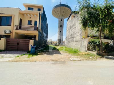 5 Marla Plot For Sale