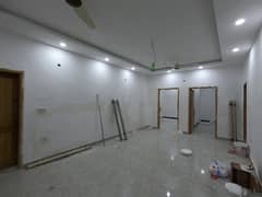 Prime Location 1700 Square Feet Flat In Peshawar Road