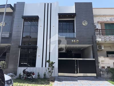 ایڈن ویلی فیصل آباد میں 3 کمروں کا 5 مرلہ مکان 2.8 کروڑ میں برائے فروخت۔