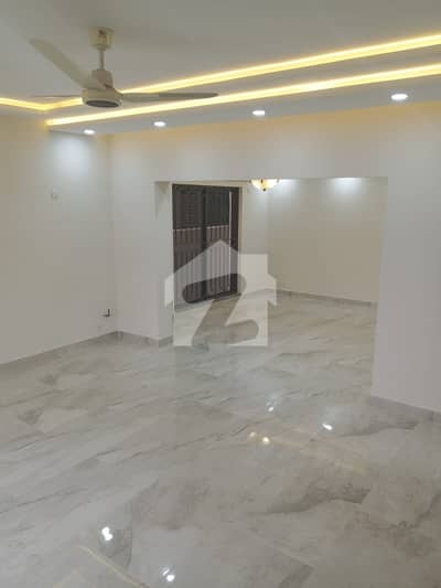 Beautiful Brig House 5 Bedrooms Neat And Cline Well Maintaine Avlialab For Rent