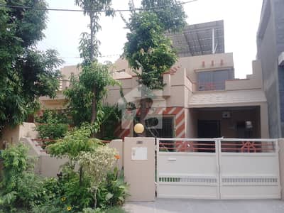 Prime Location 8 Marla House For sale In Eden Avenue Extension