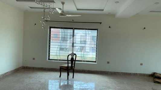 1 KANAL UPPER PORTION FOR RENT IN E BLOCK