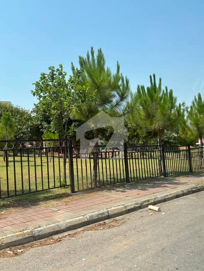بحریہ ٹاؤن فیز 3 بحریہ ٹاؤن راولپنڈی,راولپنڈی میں 10 مرلہ رہائشی پلاٹ 2.7 کروڑ میں برائے فروخت۔