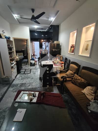 ڈیفنس روڈ راولپنڈی میں 2 کمروں کا 4 مرلہ مکان 1.02 کروڑ میں برائے فروخت۔