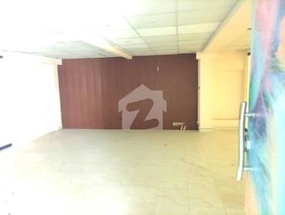 بلیو ایریا اسلام آباد میں 11 مرلہ Studio دفتر 6.5 لاکھ میں کرایہ پر دستیاب ہے۔