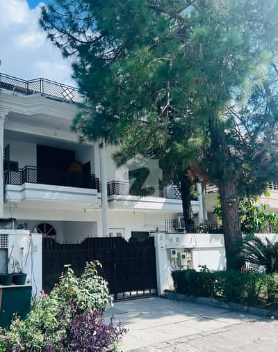 I-8/2 Upper Portion Available For Rent Ideal Location