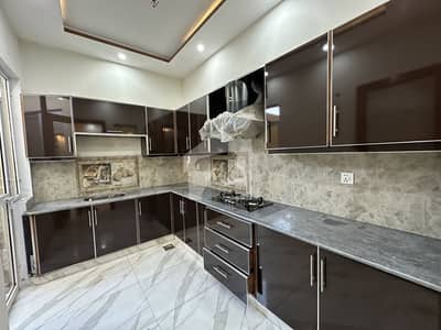5 MARLA BRAND NEW CONDITION LOWER PORTION AVAILABLE FOR RENT IN CANAL GARDEN NEAR BAHRIA TOWN LAHORE