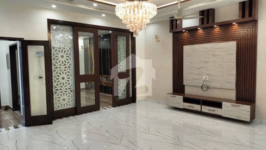 5 Marla House Up For sale In Bahria Town - Sector E