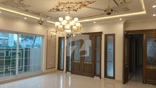 Bahria Town - Sector E House Sized 10 Marla Is Available