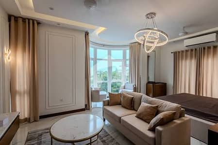 Elegant 3200 Square Feet 3 Bedroom Creek Vista Apartment For Rent With Stunning Views