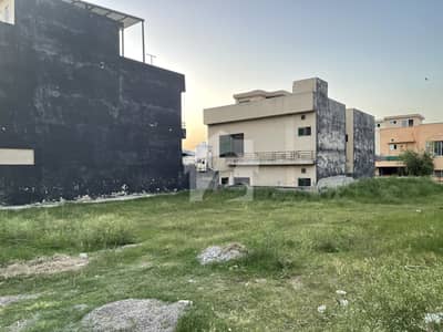 بحریہ ٹاؤن فیز 8 ۔ عمر بلاک بحریہ ٹاؤن فیز 8 ۔ سفاری ویلی,بحریہ ٹاؤن فیز 8,بحریہ ٹاؤن راولپنڈی,راولپنڈی میں 7 مرلہ رہائشی پلاٹ 90.0 لاکھ میں برائے فروخت۔ بحریہ ٹاؤن فیز 8 ۔ عمر بلاک بحریہ ٹاؤن فیز 8 ۔ سفاری ویلی,بحریہ ٹاؤن فیز 8,بحریہ ٹاؤن راولپنڈی,راولپنڈی میں 7 مرلہ رہائشی پلاٹ 90.0 لاکھ میں برائے فروخت۔
