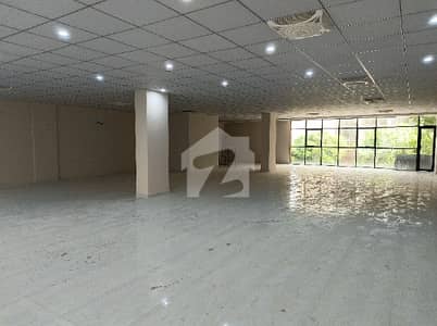 ایف ۔ 8 مرکز ایف ۔ 8,اسلام آباد میں 2 کمروں کا 1 کنال دفتر 8.0 لاکھ میں کرایہ پر دستیاب ہے۔