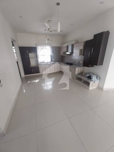 OUTCLASS UPPER PORTION FOR RENT