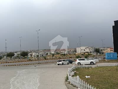 ڈی ایچ اے فیز 2 - سیکٹر ڈی ڈی ایچ اے ڈیفینس فیز 2,ڈی ایچ اے ڈیفینس,اسلام آباد میں 4 مرلہ کمرشل پلاٹ 6.25 کروڑ میں برائے فروخت۔