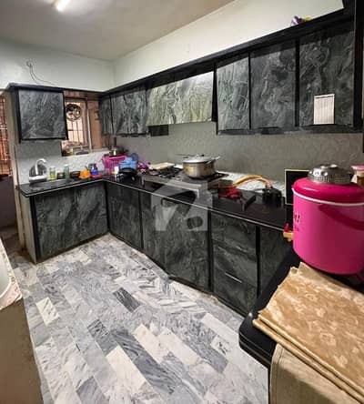 ZAINAB PLAZA FLAT FOR SALE IN GULSHAN E IQBAL BLOCK 17