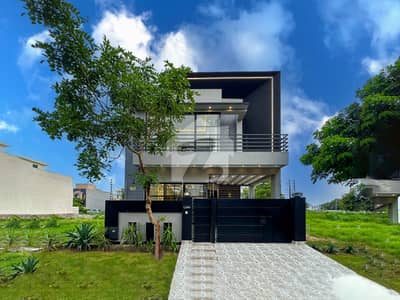 Architect-Designed 5 Marla House with Impressive Double-Height Lobby
