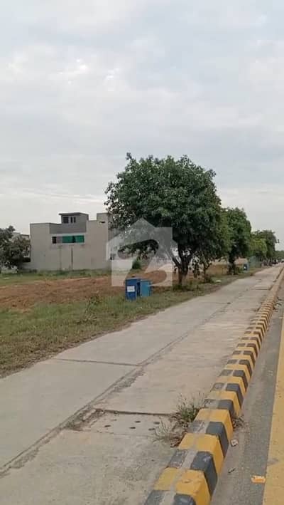 8 Marla Corner 100ft Road Possession Plot
