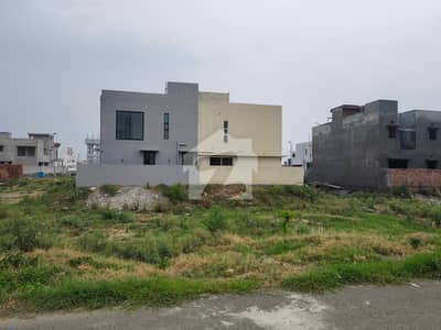 Prime Location, Investor Price 9 Marla Phase-4 Plot For Sale