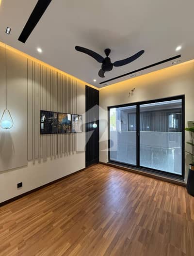 5 Marla Brand New 4-Bedroom House For Sale Near Park, Park View City Lahore 5 Marla Brand New 4-Bedroom House For Sale Near Park, Park View City Lahore