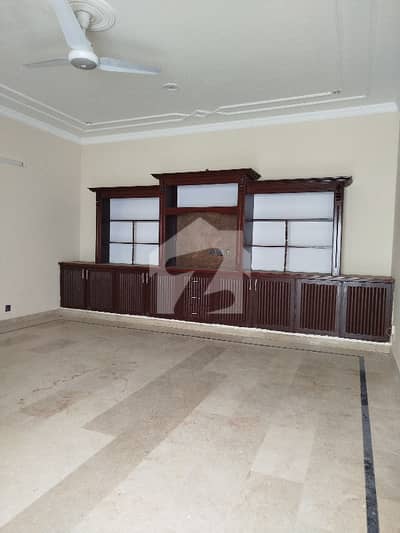 ای ۔ 11 اسلام آباد میں 2 کمروں کا 8 مرلہ بالائی پورشن 1.0 لاکھ میں کرایہ پر دستیاب ہے۔