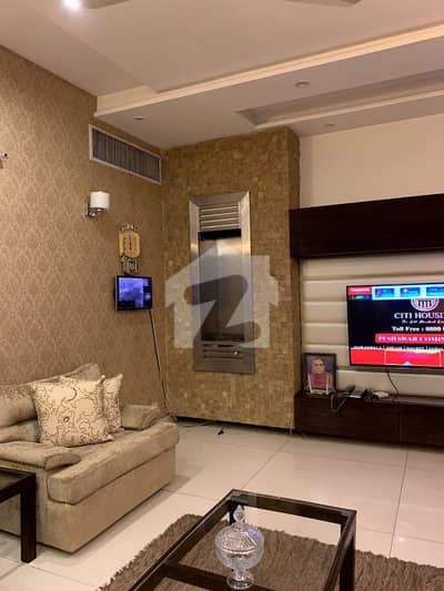 واپڈا ٹاؤن لاہور میں 5 کمروں کا 1 کنال مکان 2.75 لاکھ میں کرایہ پر دستیاب ہے۔